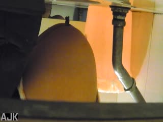 【乱伦亲妹妹】 妹妹和男友吵架后在家里发火没想到亲哥竟然用鸡巴帮亲妹泻火高清无水印原版