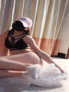 嫂子前脚上班妹妹后脚上门勾引哥哥狂情哥哥