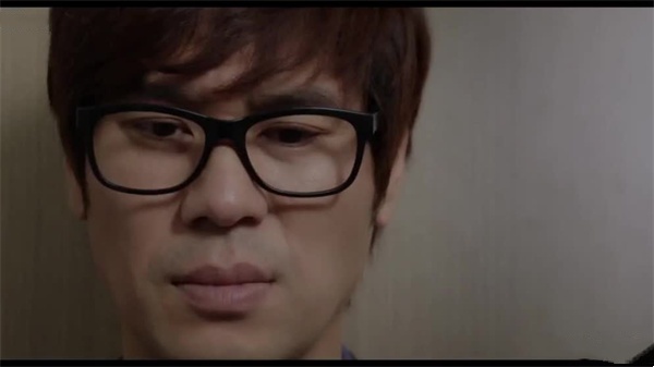 漂亮黑絲情趣美女,被大肉棒掐著脖子無套輸出,不能內射 只能射嘴裏 順便增加點營養