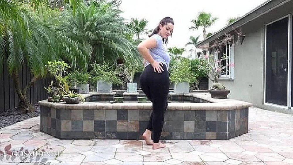 用下流酒诱惑我的邻居大奶熟女 莉莉遥香 EBWH274