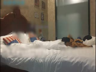 新人推荐 女仆潜规则日记 第一天上班就被主人操了 从沙发操到床上小穴都被操肿了 A片