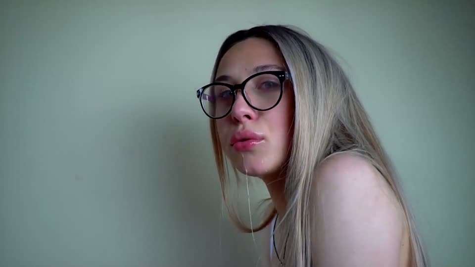 黑丝巨乳肥臀骚货激情演绎 吃鸡舔蛋诱惑挑逗，骑乘上位狂操浪叫征服狼友！