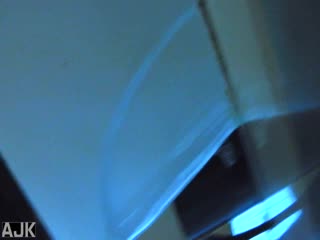 台灣av影片 爆乳人妻被按摩師按中敏感帶受不了 慘變3P激戰無套輸出騷叫不停