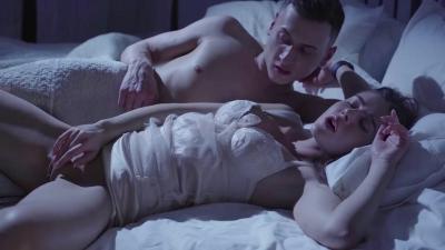 【免费分享】最近很火的巨乳少妇勾引老头群P三个白发老头挨个后入口爆射精 [44:09]