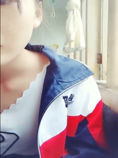 饥渴小伙独爱熟女！五六十岁阿姨多人淫乱派对玩到腿软