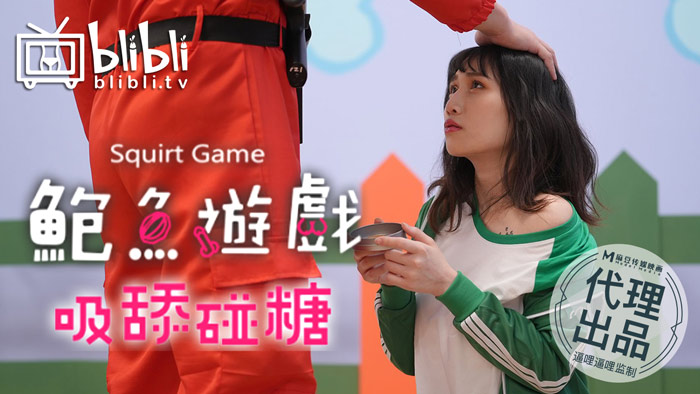 人妻少妇露脸被大哥疯狂蹂躏，按着头深喉草嘴好刺激，沙发上口交大鸡巴激情上位草的骚穴淫水泛滥特写展示