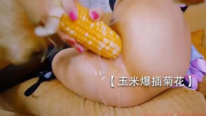 3男2女换妻群交盛宴！老公全程围观娇妻被兄弟狂操，人妖加入双穴齐开，高潮后亲自清理战场