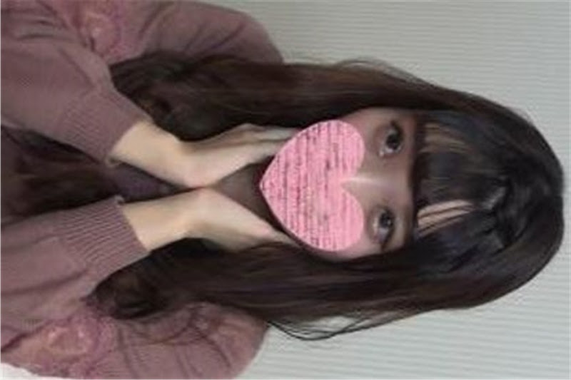 DFDM061 滴着体液，吞噬和吸吮年轻男人，在这个顺从的食人妈妈与黑木奈美的现场性爱中