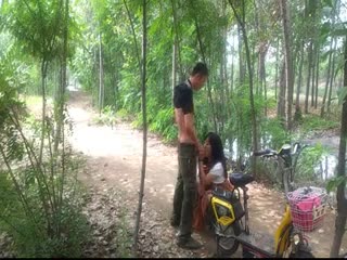 找朋友老婆帮忙给排精，操的喊老公