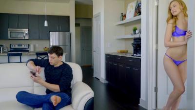 美麗的腿苗條高大的美女Ryo Ryo繼續保持魷魚直到極限結束