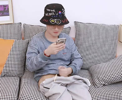 91茄子.强奸兼职女大学生外卖员