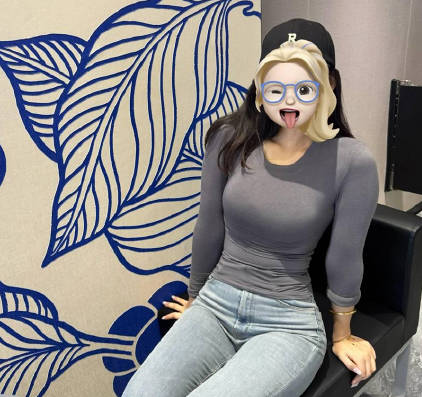 海角社区.亲手剃光堂姐逼毛堂姐的白虎骚逼非常诱惑