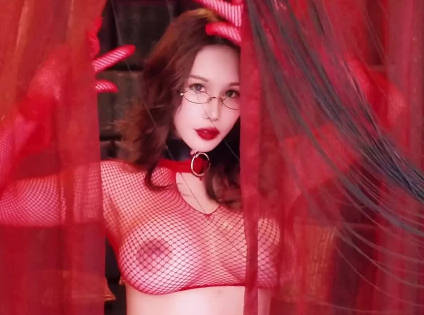 恶魔系S女主教调教蛋蛋-辛尤里